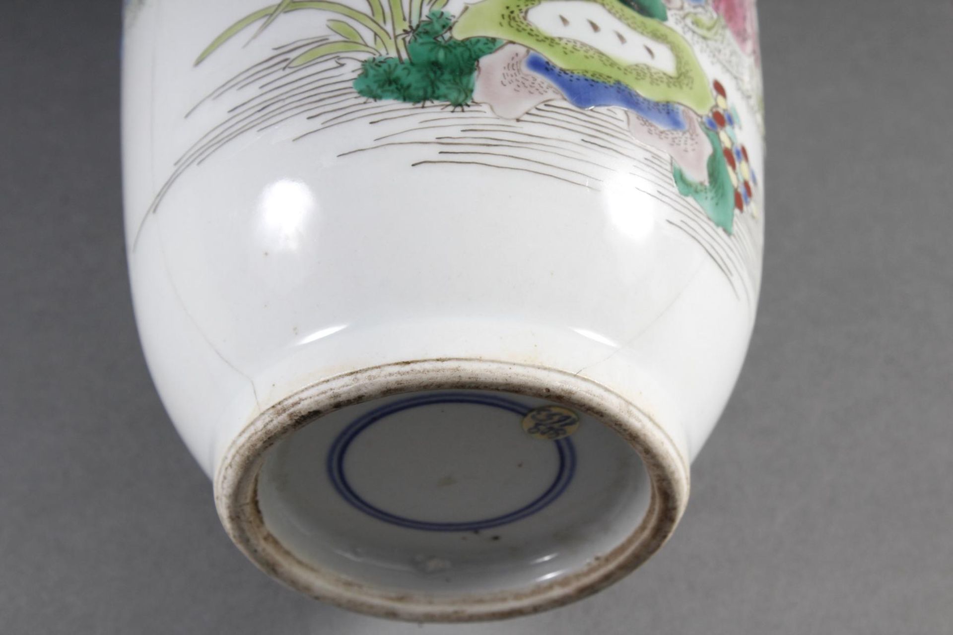 Porzellanziervase, China, wohl 19. Jahrhundert - Image 8 of 9