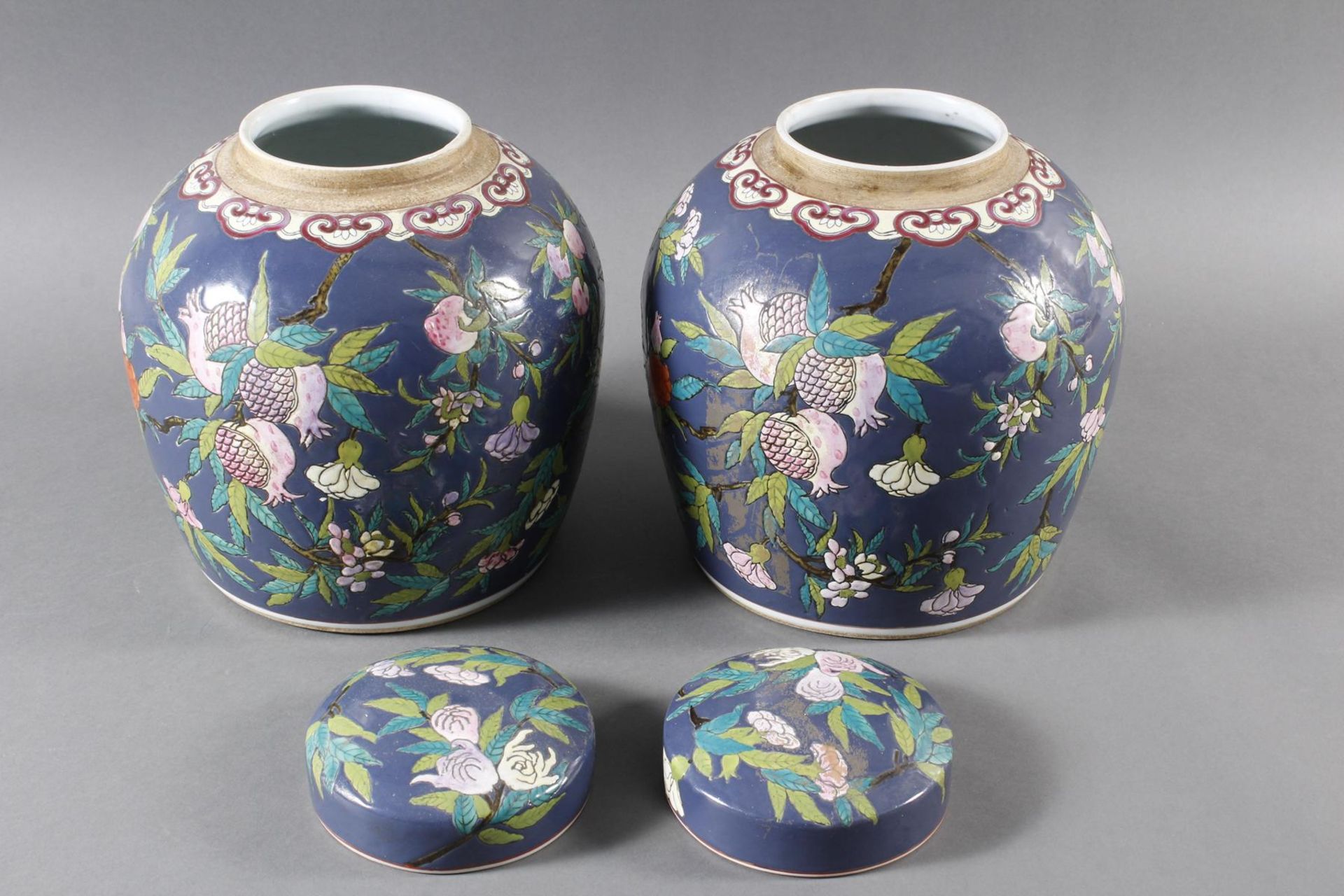 Paar Chinesische Vorratsgefäße, Pair of Jars, China 20. Jahrhundert - Image 6 of 13