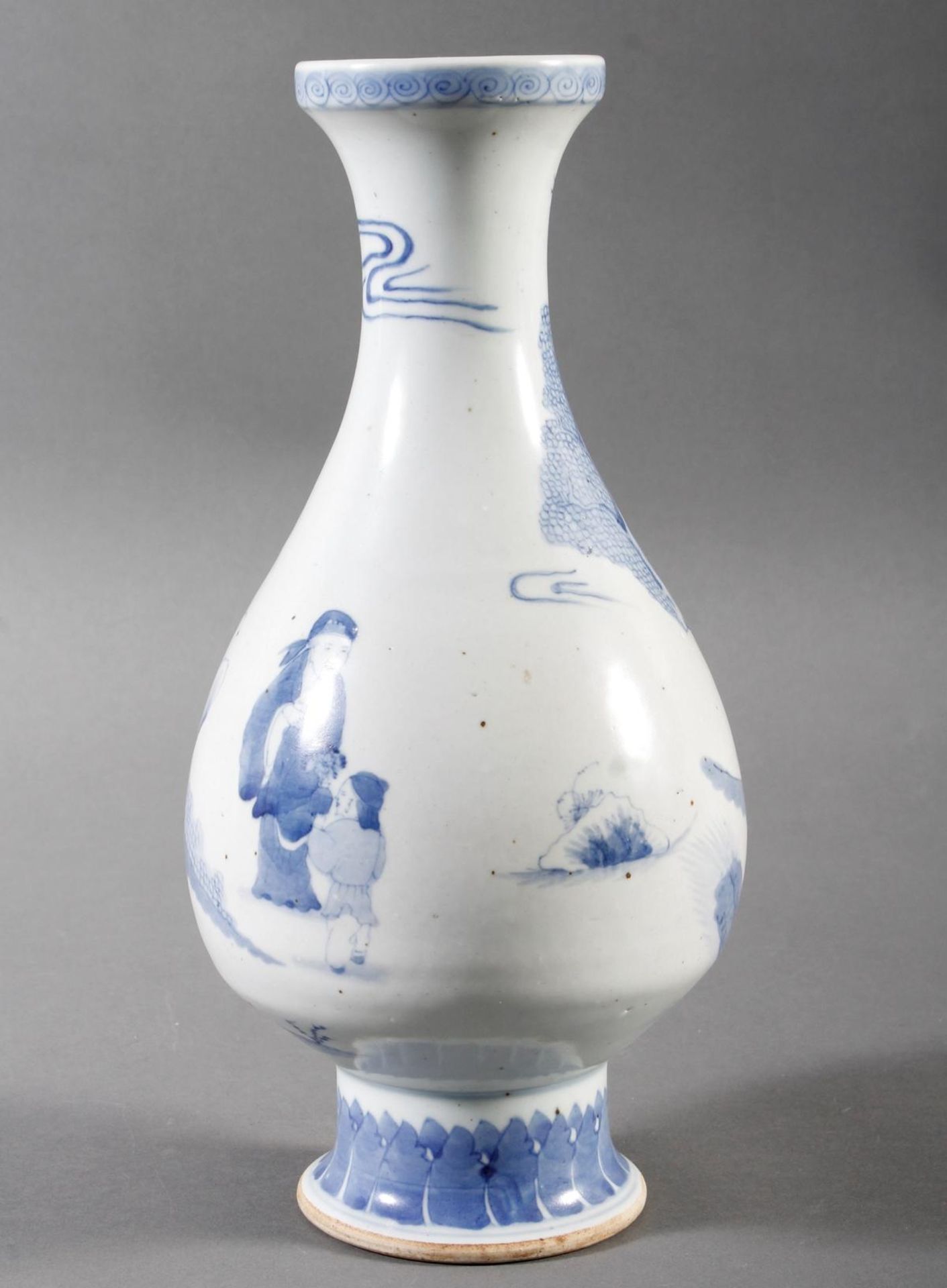 Porzellanziervase, China wohl 18. Jahrhundert - Image 3 of 7