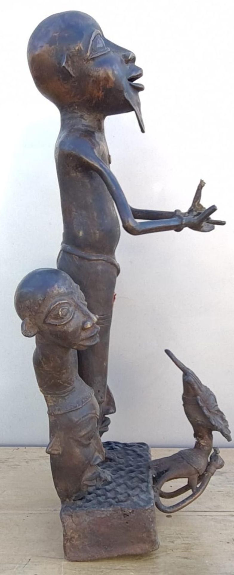 Afrikanische Skulptur aus Bronze, 1. Hälfte 20. Jahrhundert - Bild 4 aus 8