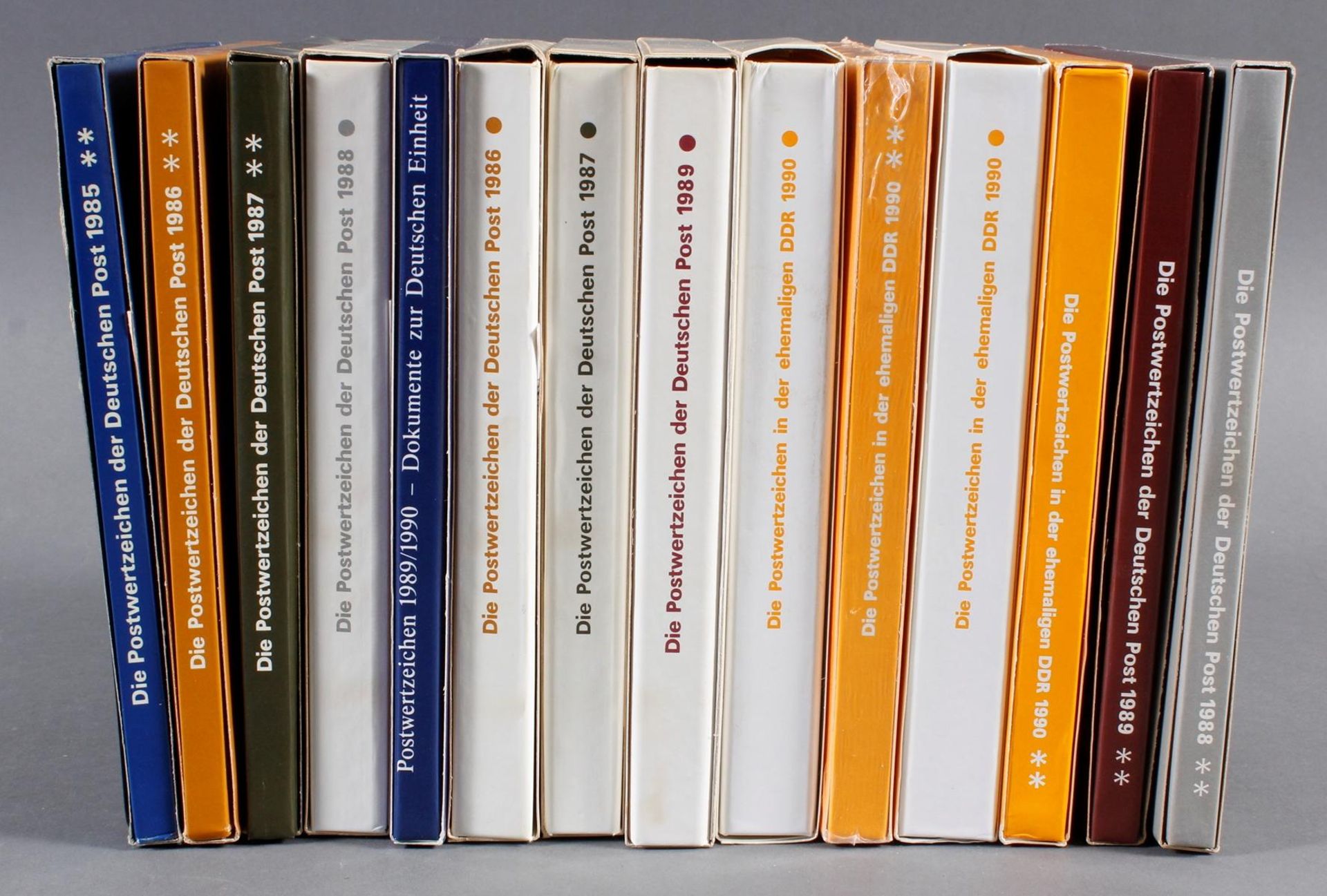 Jahrbücher DDR 1985-1990