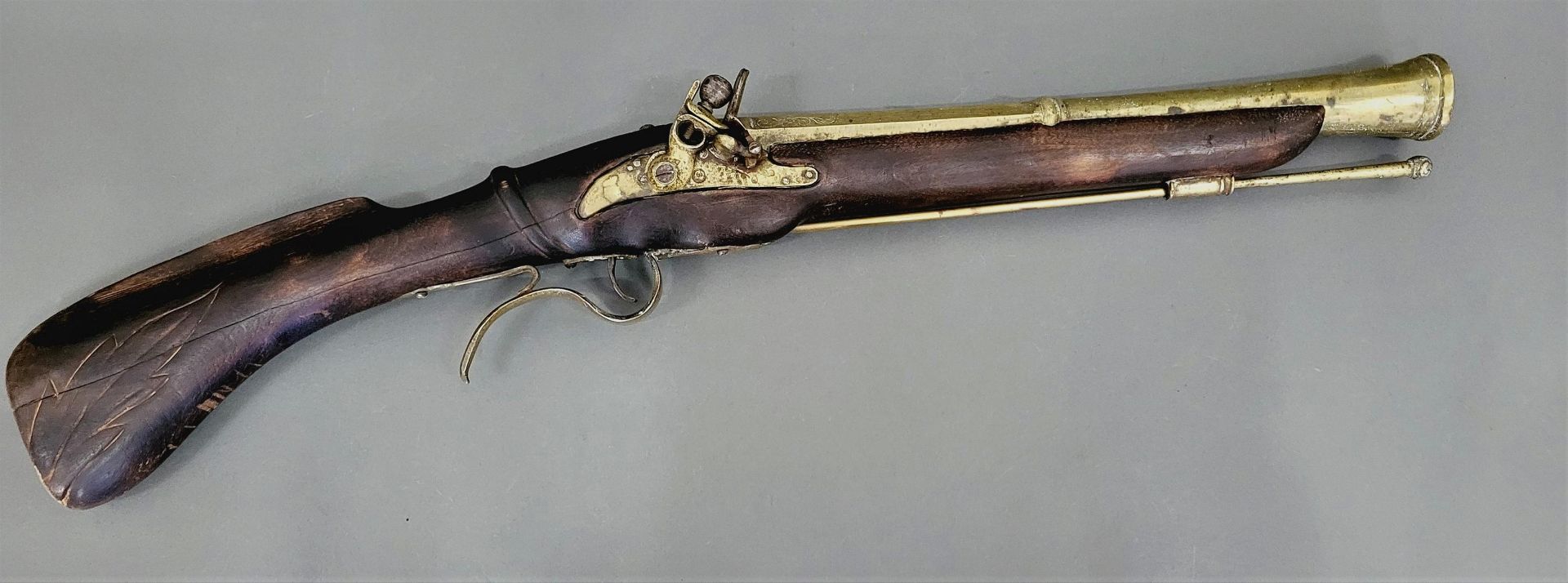 Steinschloßgewehr aus dem 18. Jh.