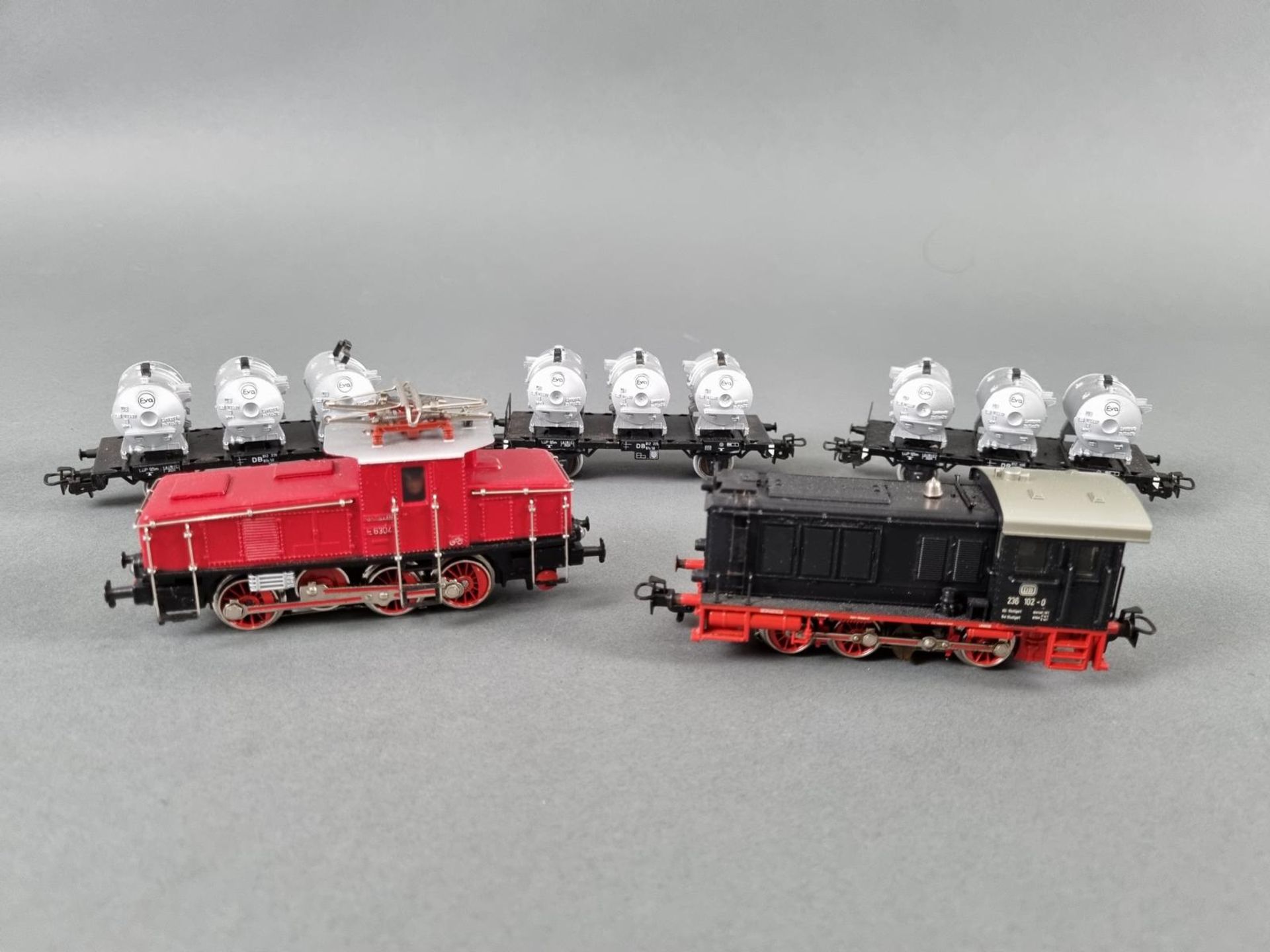 Märklin E6304 und 3 Kesselwagen Zugset 125 Jahre Märklin sowie Märklin 3146 - Bild 3 aus 4