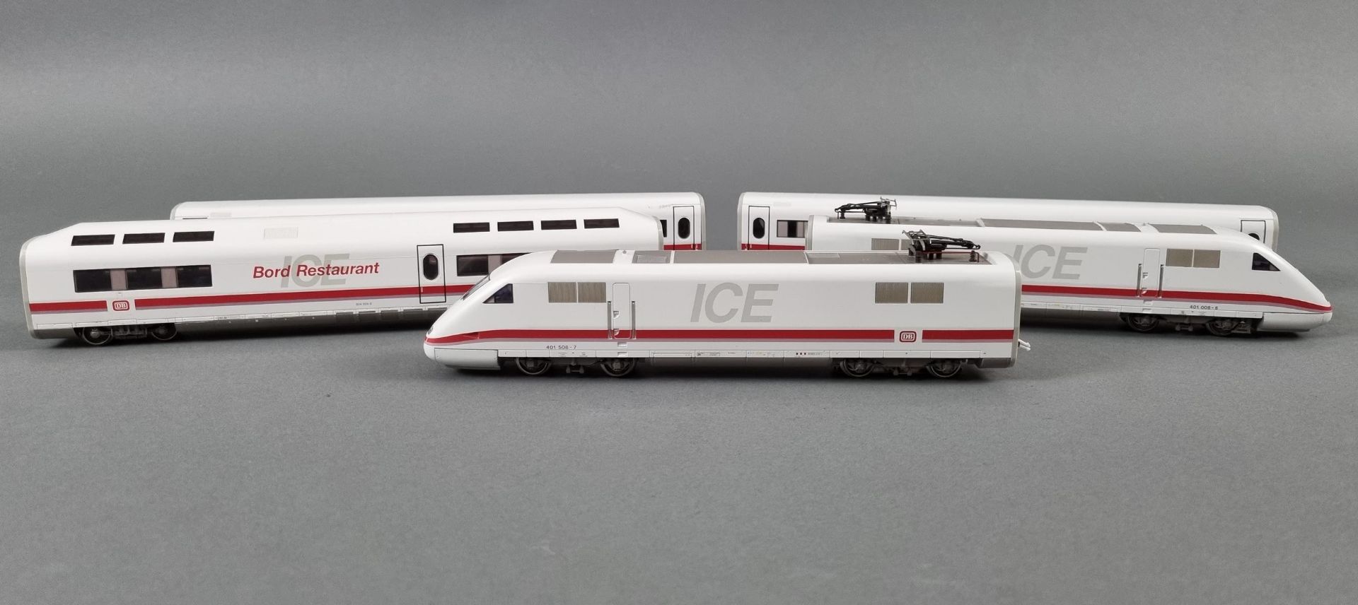 Märklin ICE Baureihe 401, 5-teliig, H0