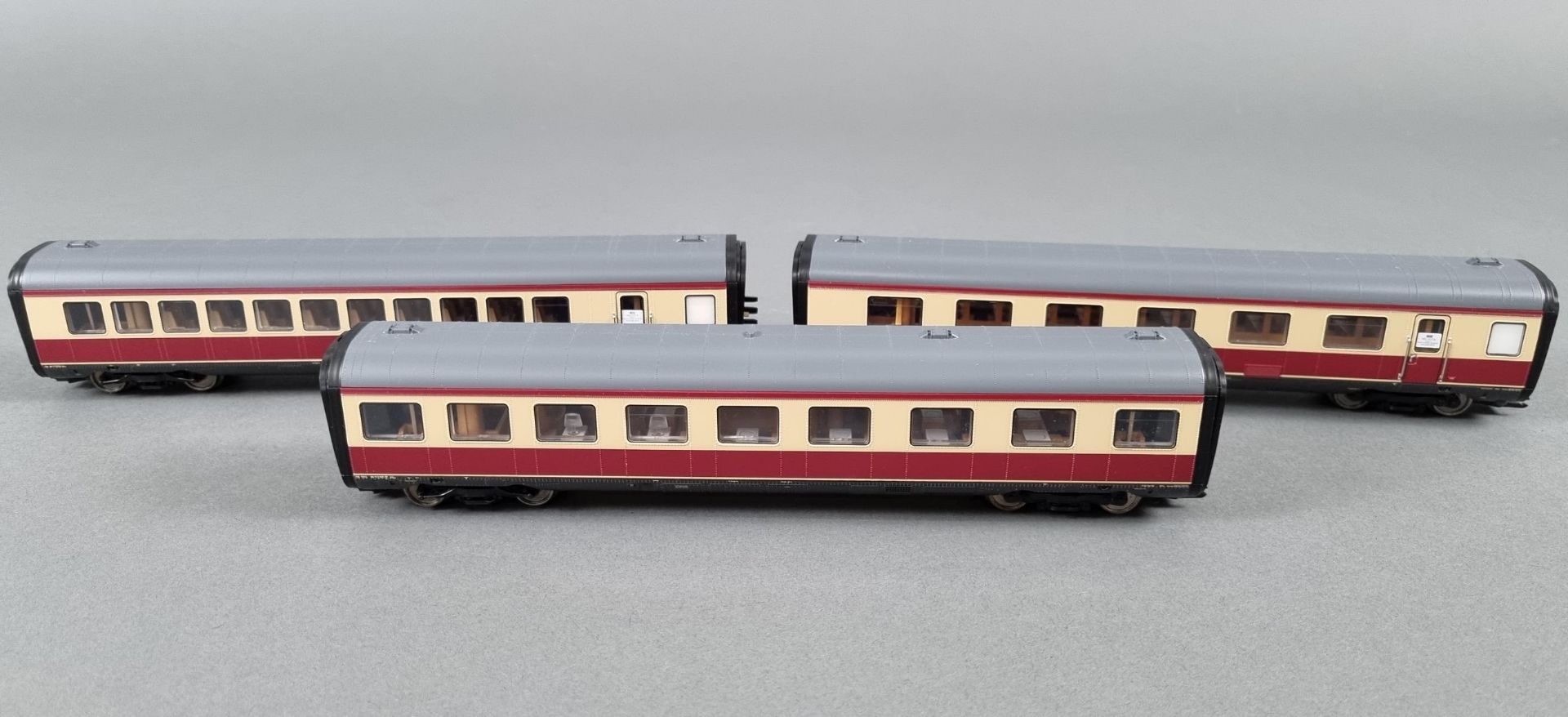 Märklin, 3 Wagons zu TEE Wagenset Helvetia