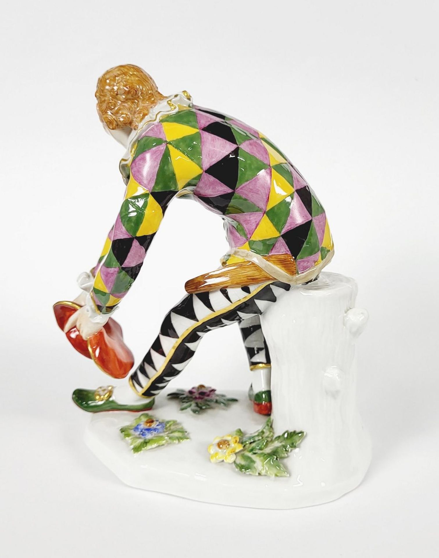 Meissen Figur "Komplimentierender Harlekin" aus der Commedia dell' Arte, I. Wahl - Image 3 of 4