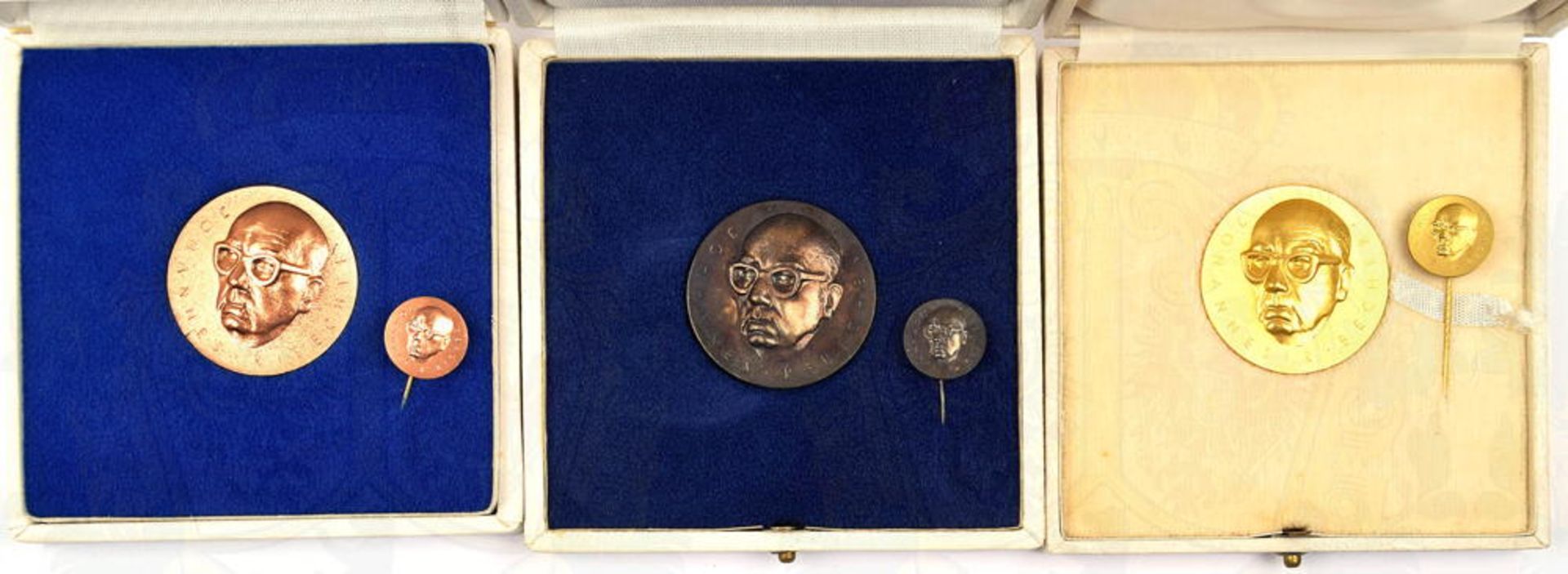 SATZ JOHANNES R. BECHER-MEDAILLE - Bild 3 aus 4