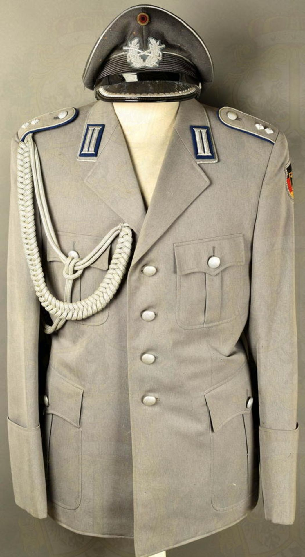 UNIFORM OBERLEUTNANT DER SANITÄTSTRUPPE - Bild 5 aus 12