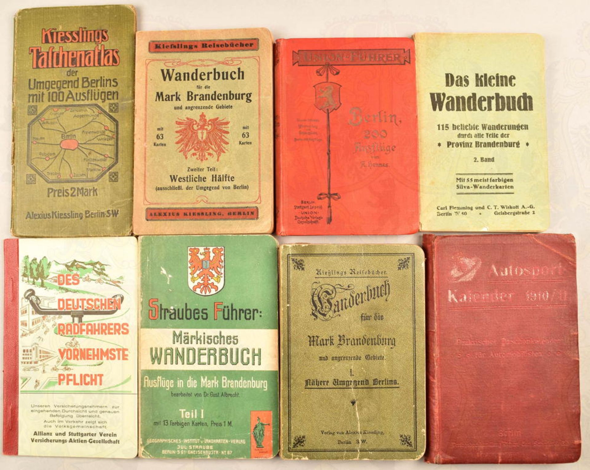 7 WANDERBÜCHER