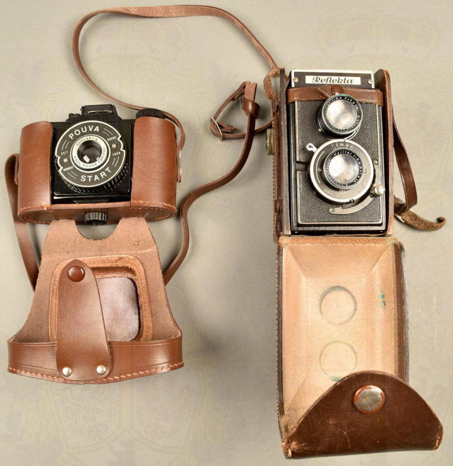 2 Foto-Kameras