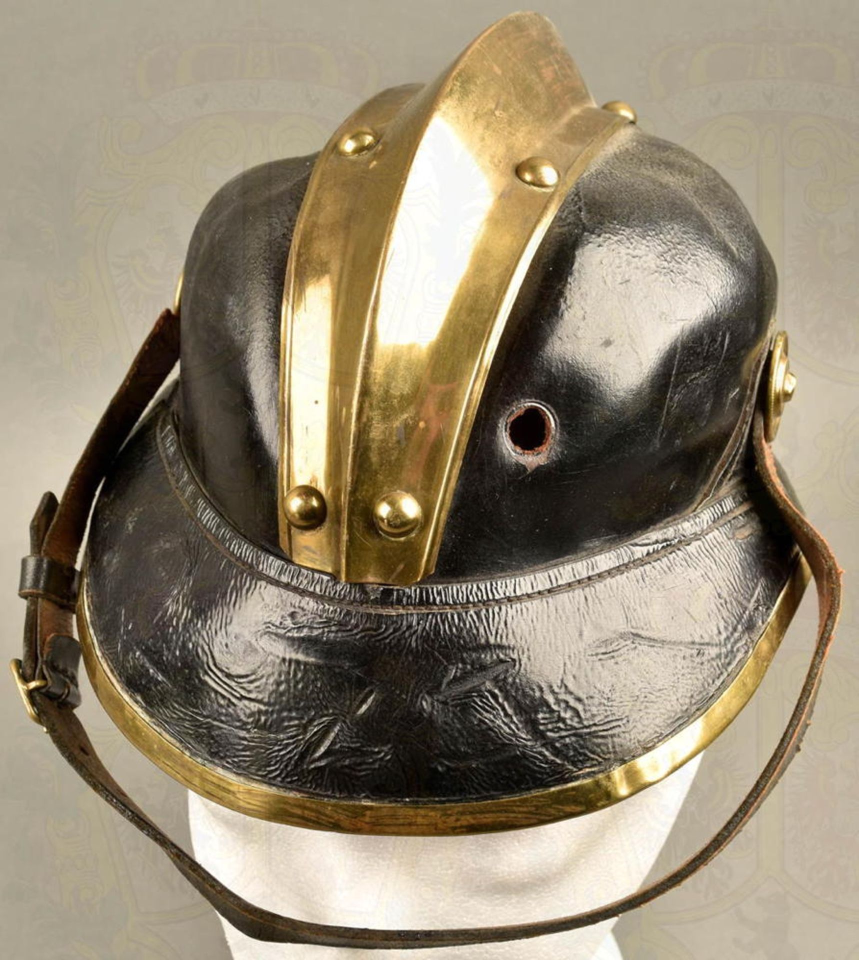 Feuerwehrhelm