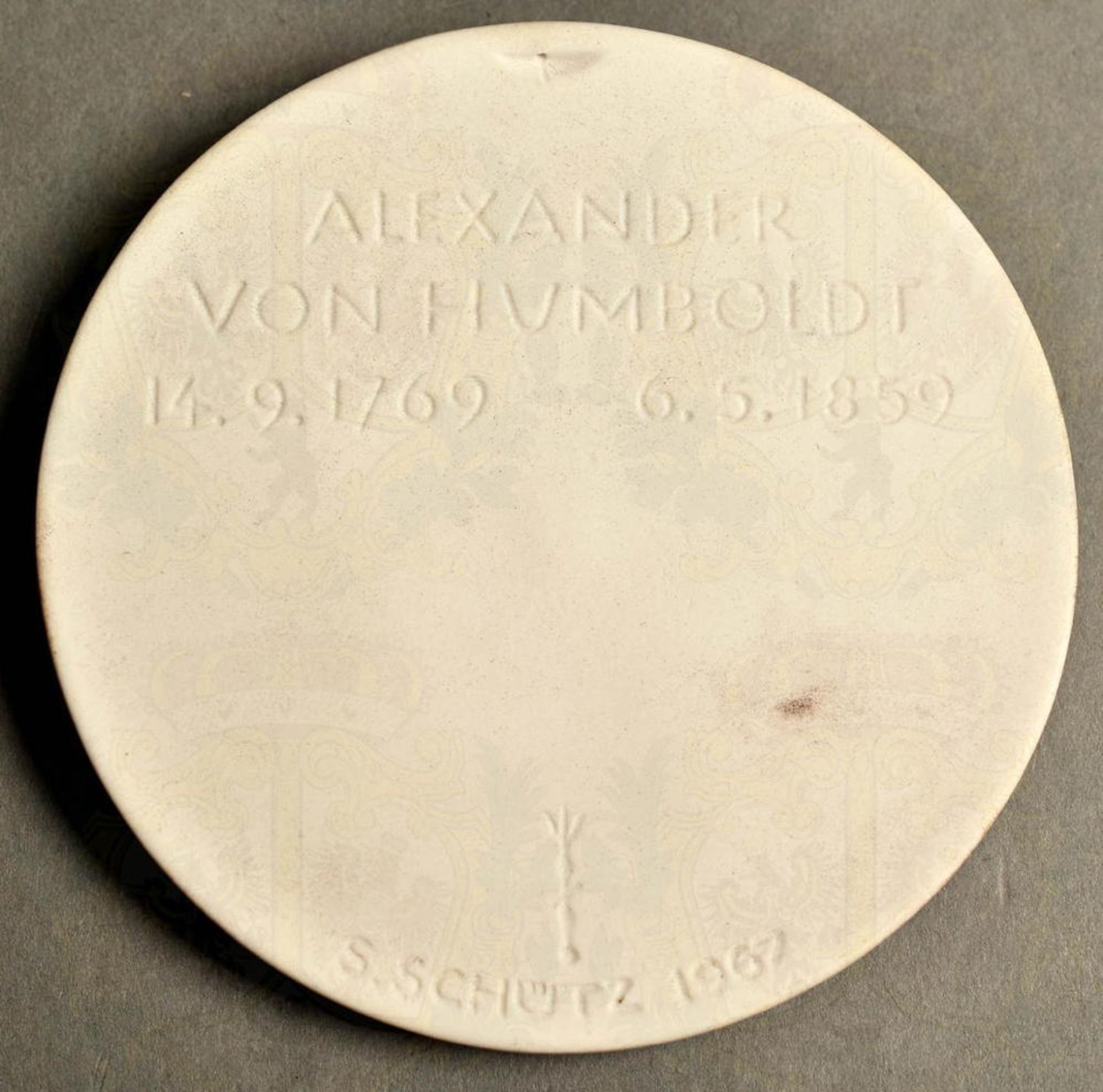 KPM PLAKETTE ALEXANDER VON HUMBOLD - Image 2 of 2