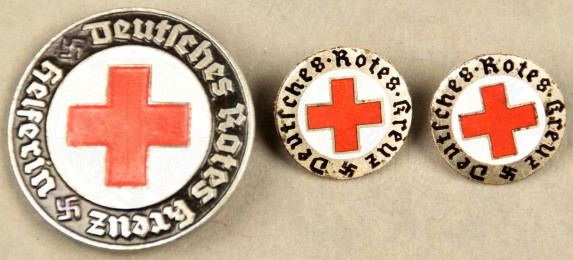 3 Abzeichen Deutsches Rotes Kreuz