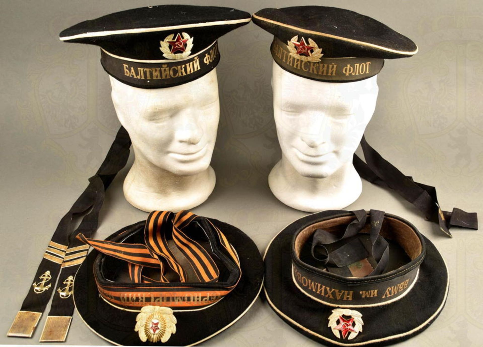 4 Bordmützen für Mannschaften sowjetische Marine