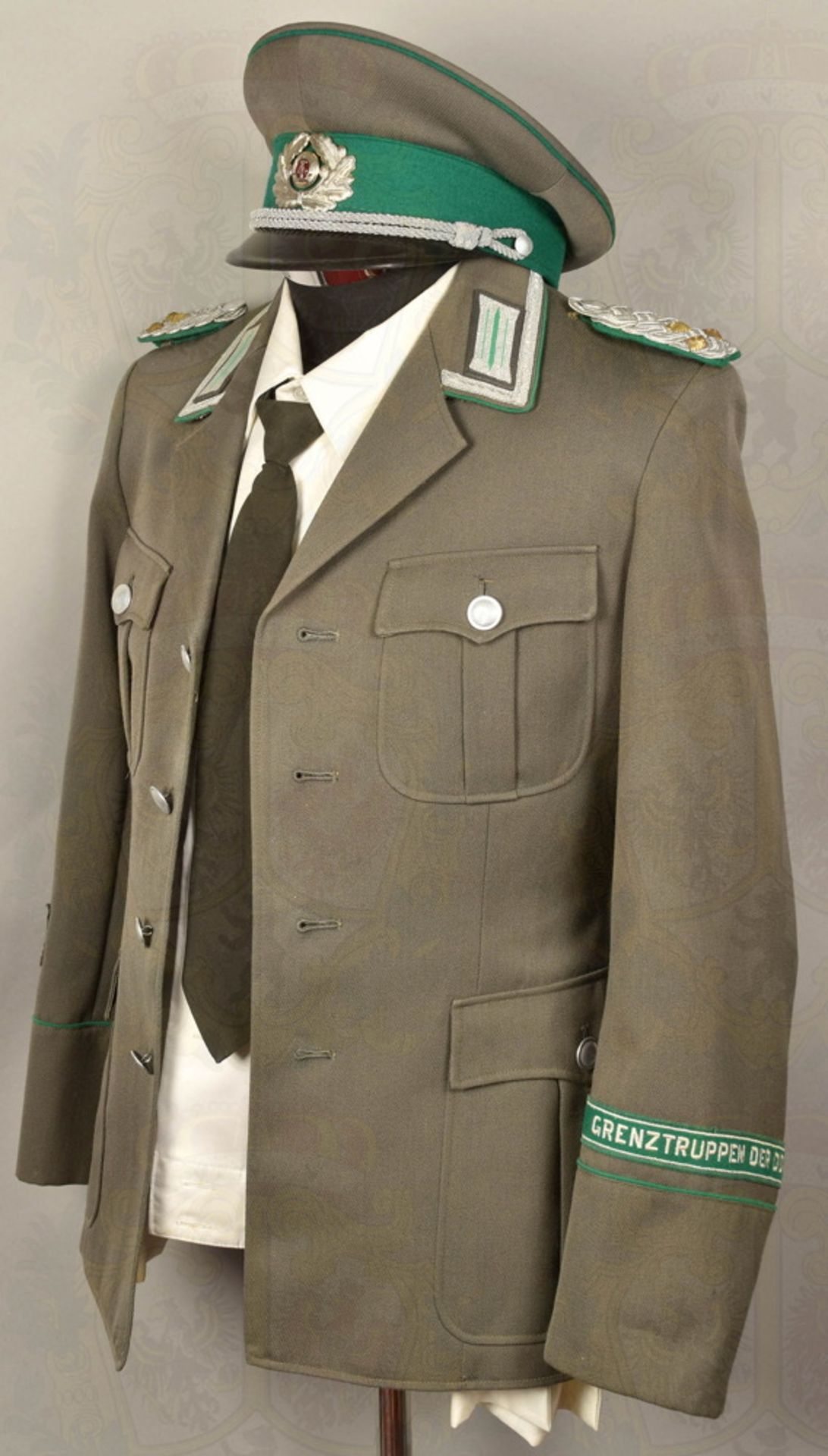 Uniform Oberst der Grenztruppen - Image 2 of 7