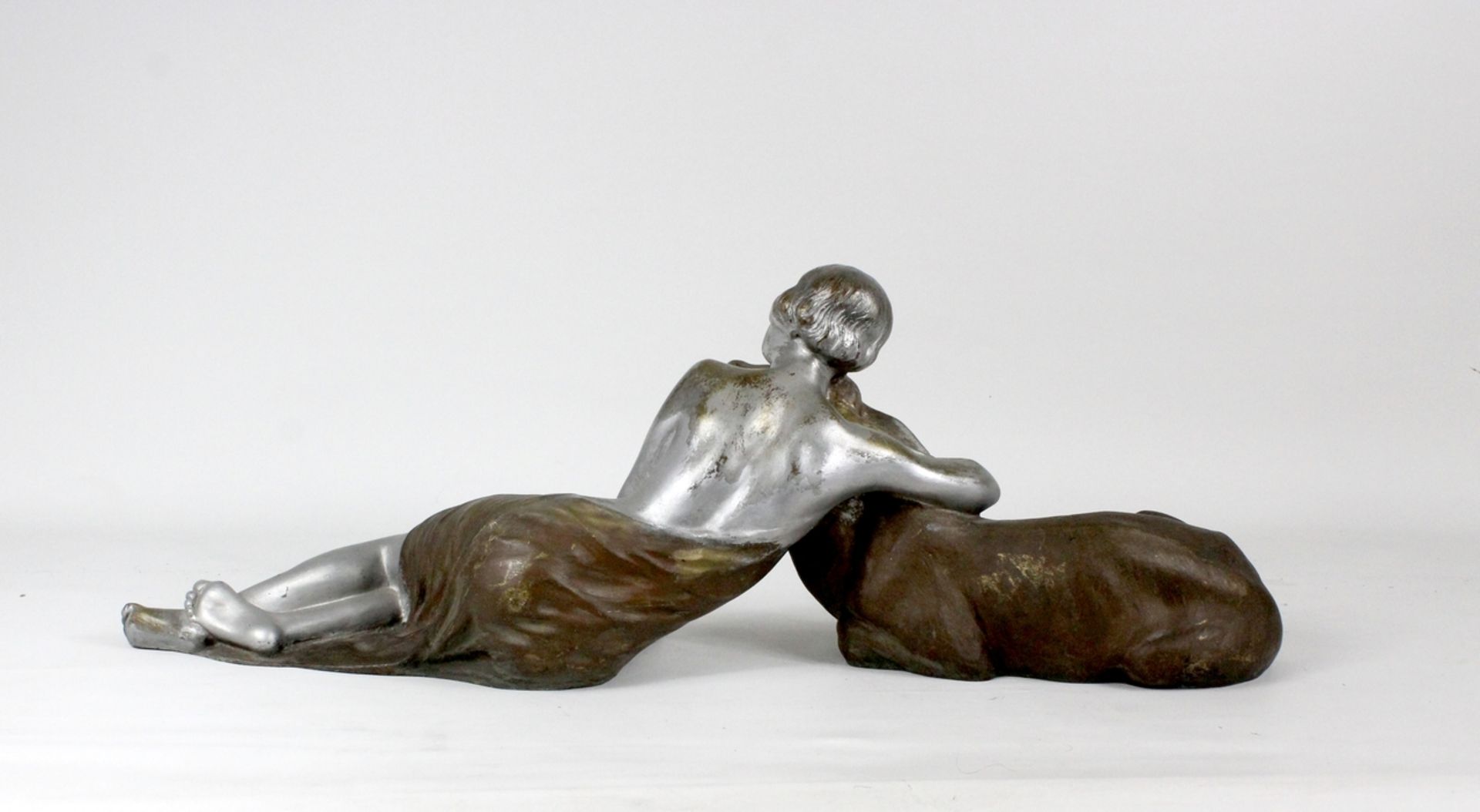Riche, Louis ( 1877 - 1949 ) " Frau mit Reh " Bronzefigur Art Deco - Bild 4 aus 5