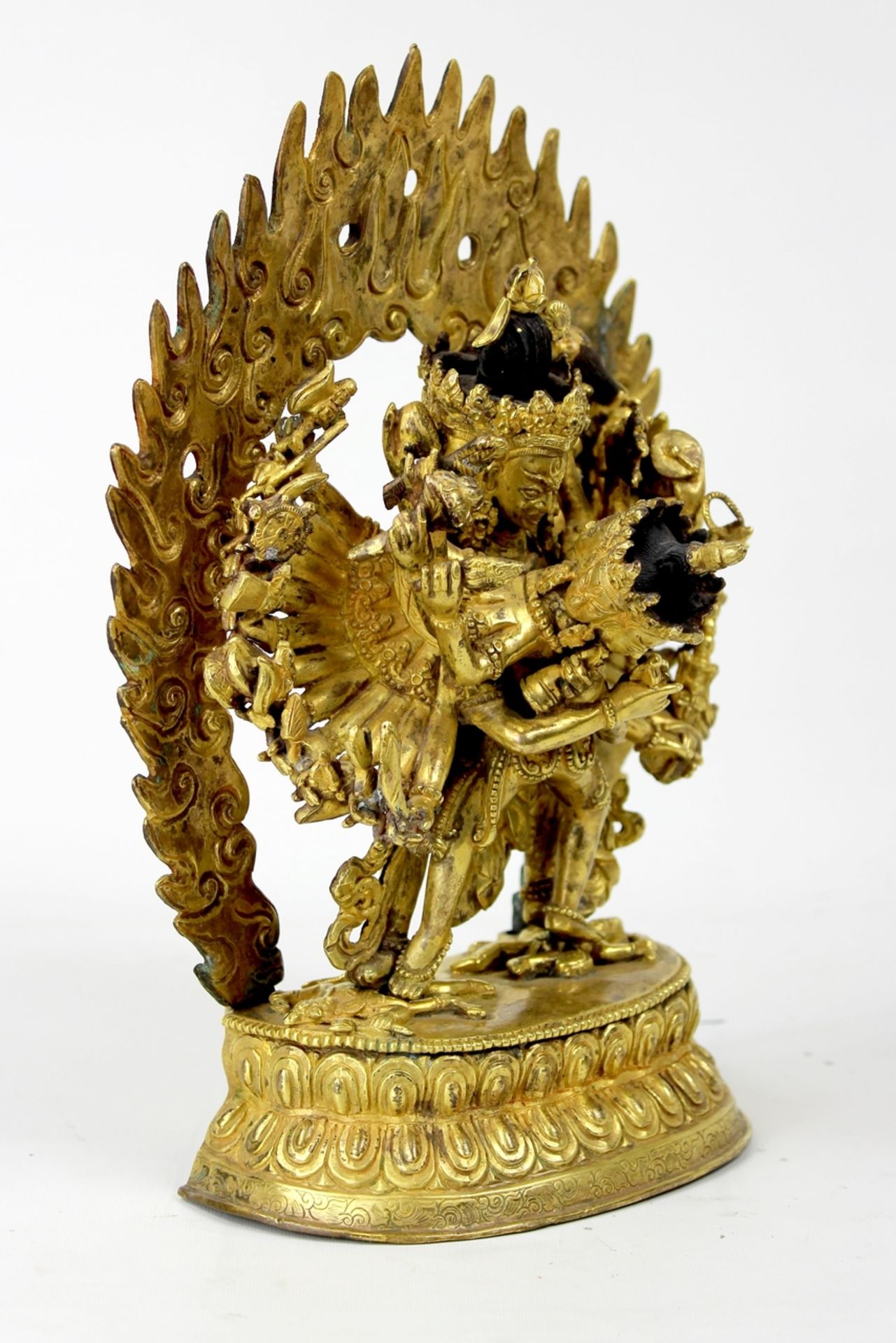 Tibet feuervergoldete Bronze Vajrabhairava in Yab Yum 18./.19. Jhdt. - Bild 3 aus 8