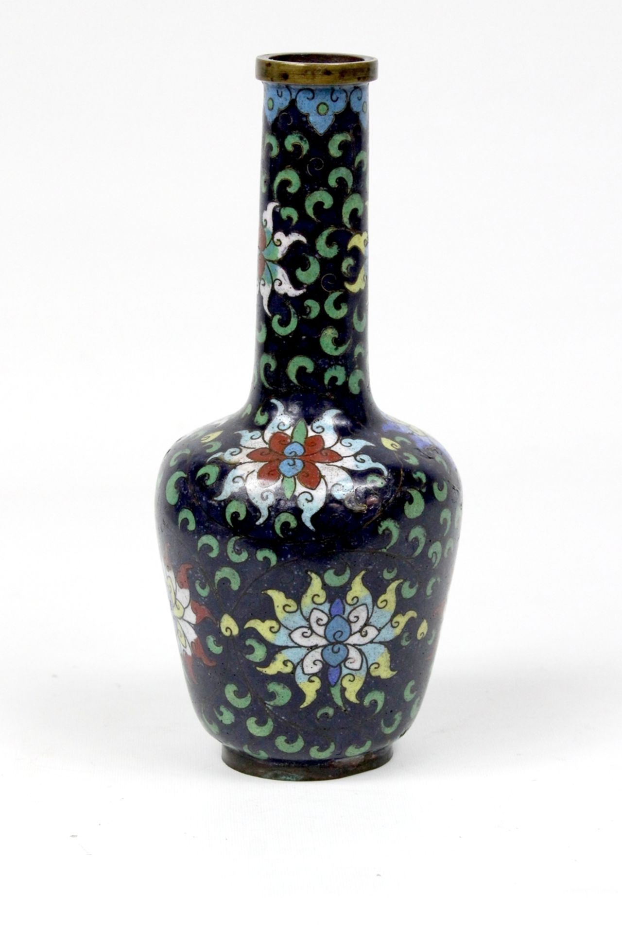 China Blaue Cloisonne-Chrysanthemen Vase frühe Qing Dynastie 17.Jhdt. - Image 3 of 5