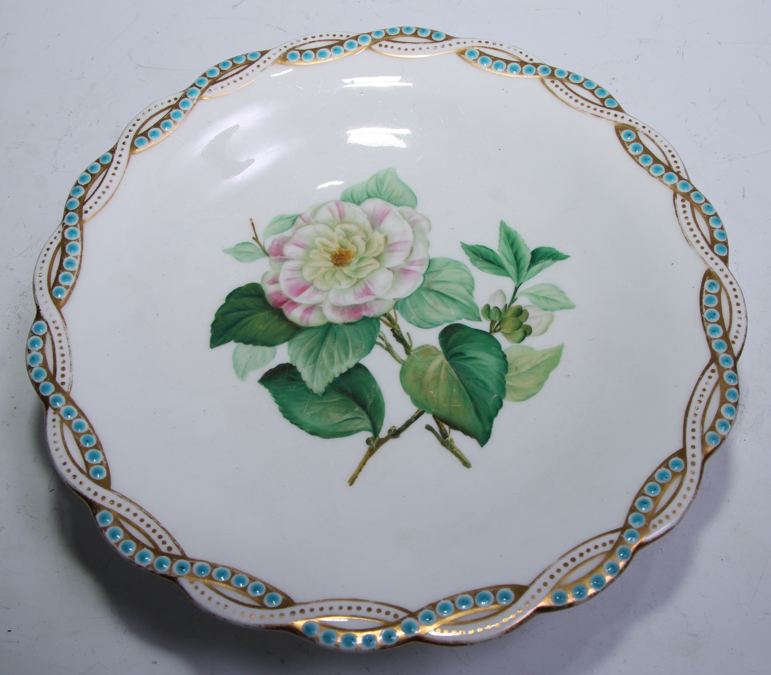 A Minton Botanical dessert service, comprising twelve shaped circular dinner plates, three - Image 18 of 19