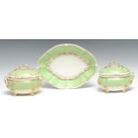 A Bloor Derby lozenge shaped oval dish, banded in apple green, dragooned border, 28cm long, c.