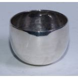 A George II silver tumbler cup, quite plain, 6.5cm diam, possibly Richard Gurney & Thomas Cook,