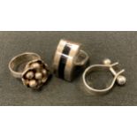 Modernist Jewellery - an Erik Granit & Co Finnish Brutalist inspired 925 silver dress ring,