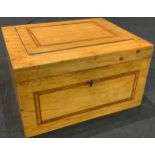An early 20th century satinwood banded oak jewellery or collectors box, hinged cover enclosing a