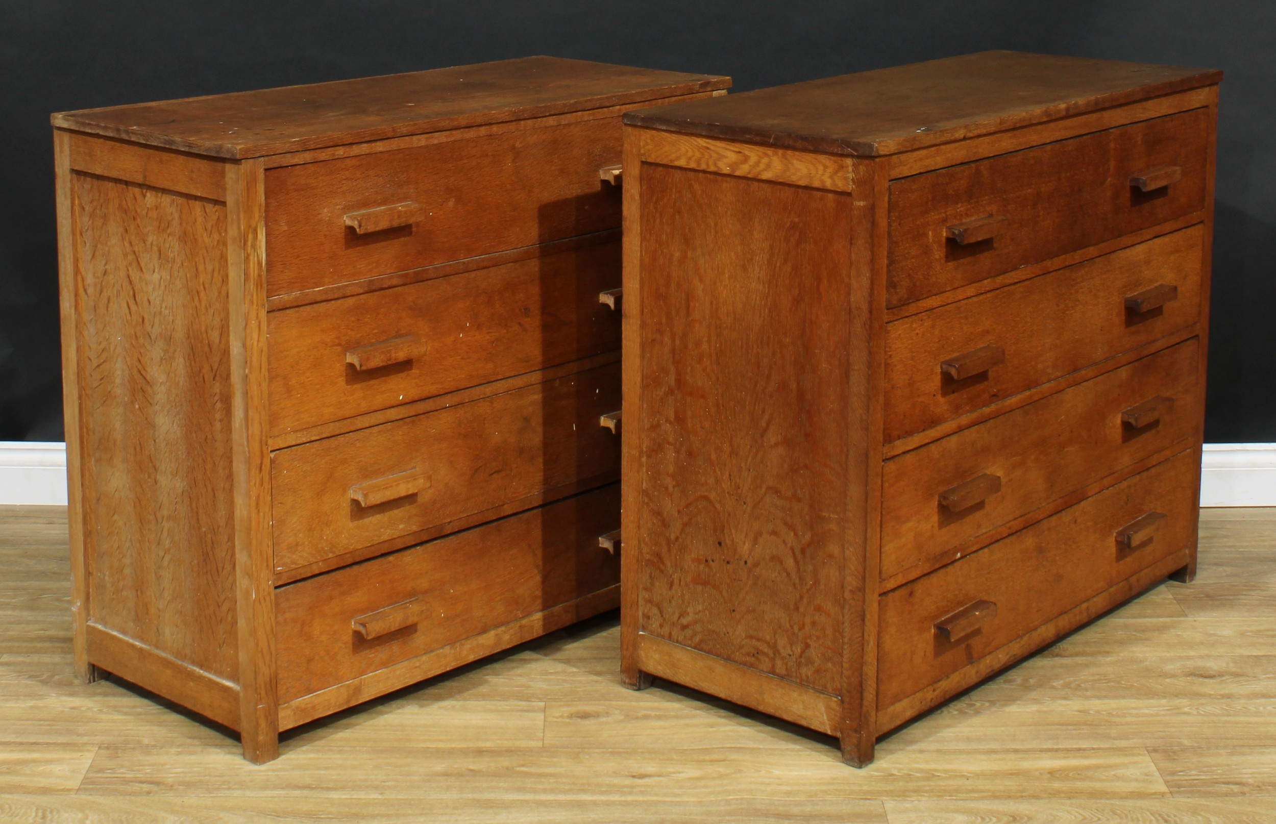 A pair of Arts & Crafts period Cotswold School design chests, each with a rectangular top above four - Bild 2 aus 2