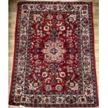 A fine hand made Persian Isfahan rug, 203cm x 149cm