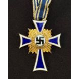 WW2 Third Reich Ehrenkreuz der Deutsche Mutter Erste Stufe - Mother's Cross 1st Class (Gold).