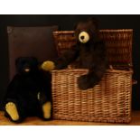 A Charnwood Bears (Frank Webster) artist made jointed teddy bear, brown mohair, black plastic