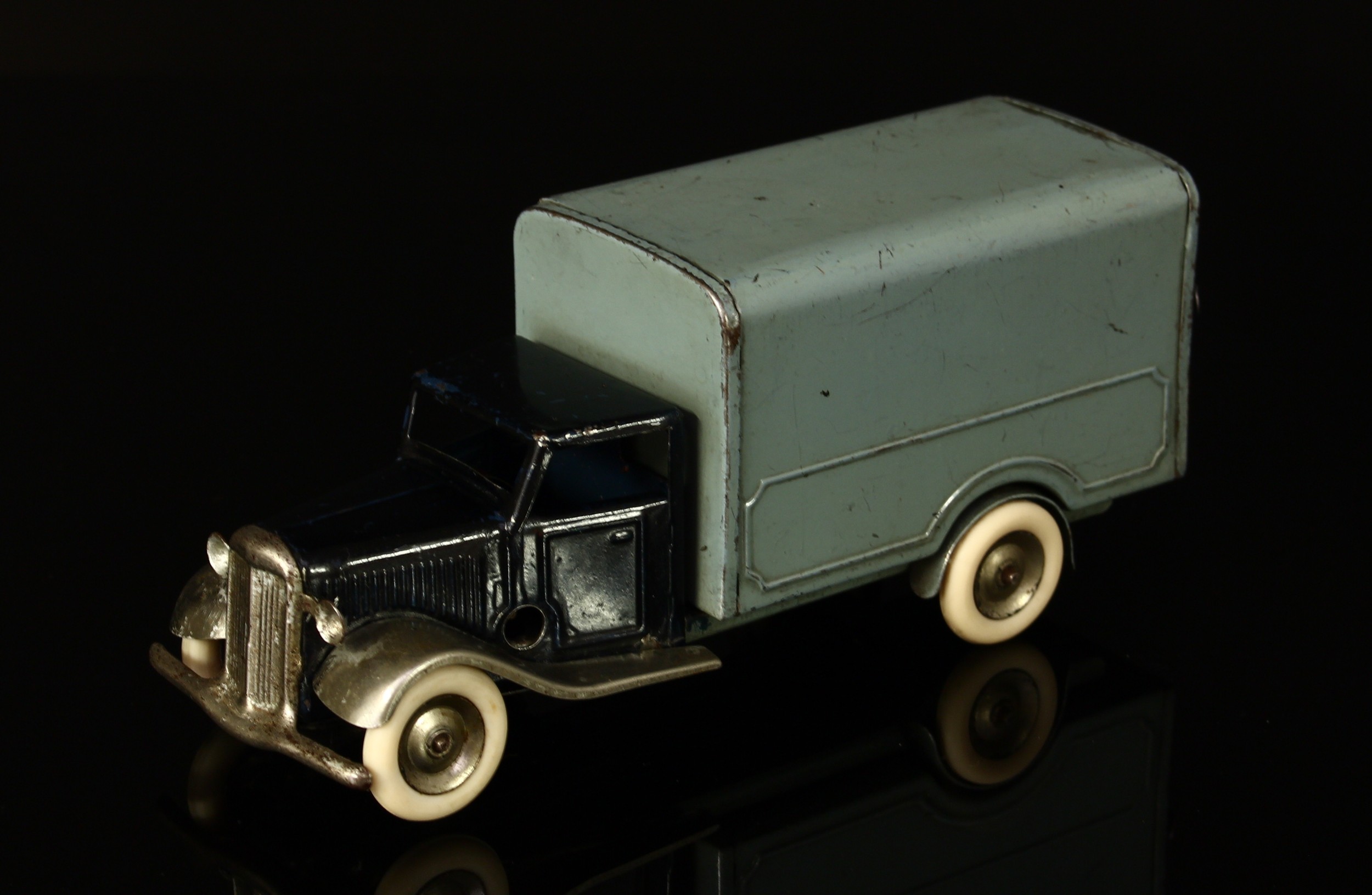 Tri-ang Minic (Lines Brothers) tinplate and clockwork 21M transport van, dark blue cab with polished