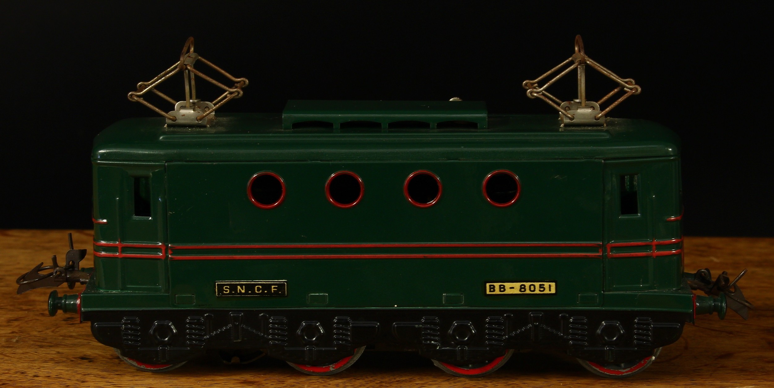 A Hornby French series O gauge tinplate S.N.C.F. overhead electric style locomotive with fixed