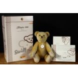 Steiff (Germany) EAN 406751 teddy bear replica 1908, trademark 'Steiff' button to ear with black and