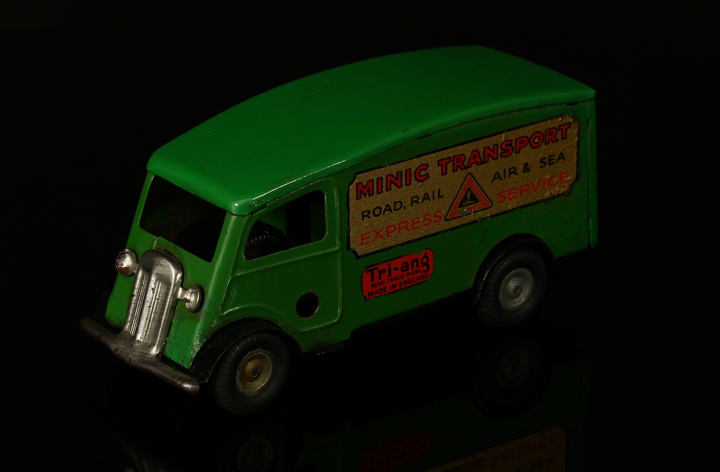 Tri-ang Minic (Lines Brothers) tinplate and clockwork 103M shutter van, green body with decals '