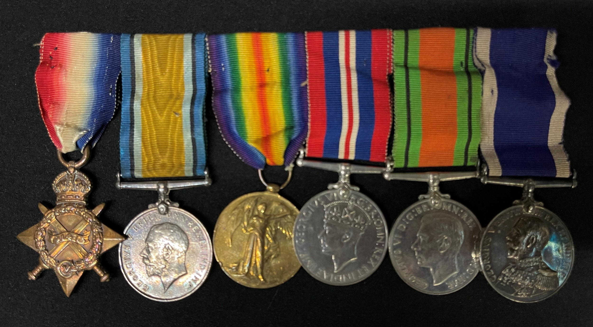 WW1 & WW2 British Royal Navy Medal group comprising of: 1914-15 Star, War Medal and Victory Medal, - Bild 2 aus 7