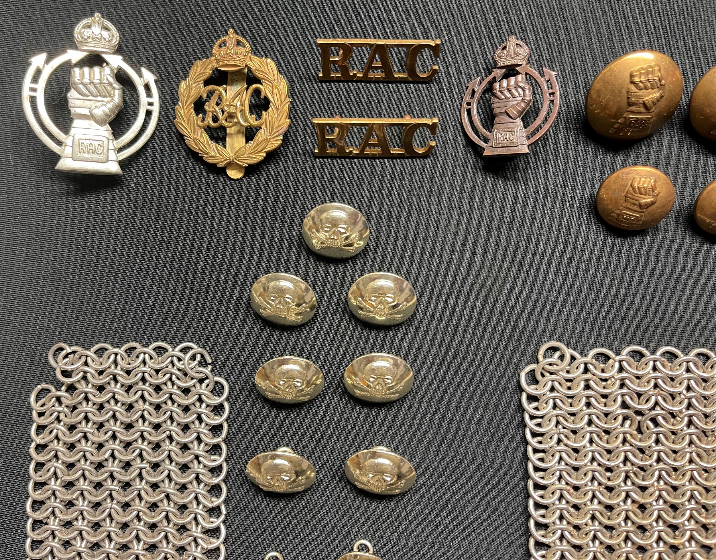 WW2 British Royal Armoured Corps Cap Badges, buttons, pair of brass shoulder titles and single - Image 2 of 9