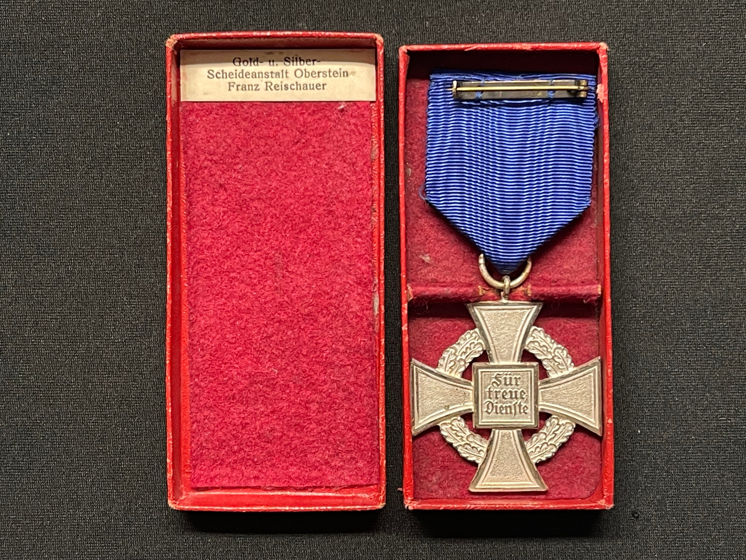 WW2 Third Reich Treue Dienst Ehrenzeichen, 25 Jahre - Faithful Service Award, 25 years. Complete - Image 2 of 4