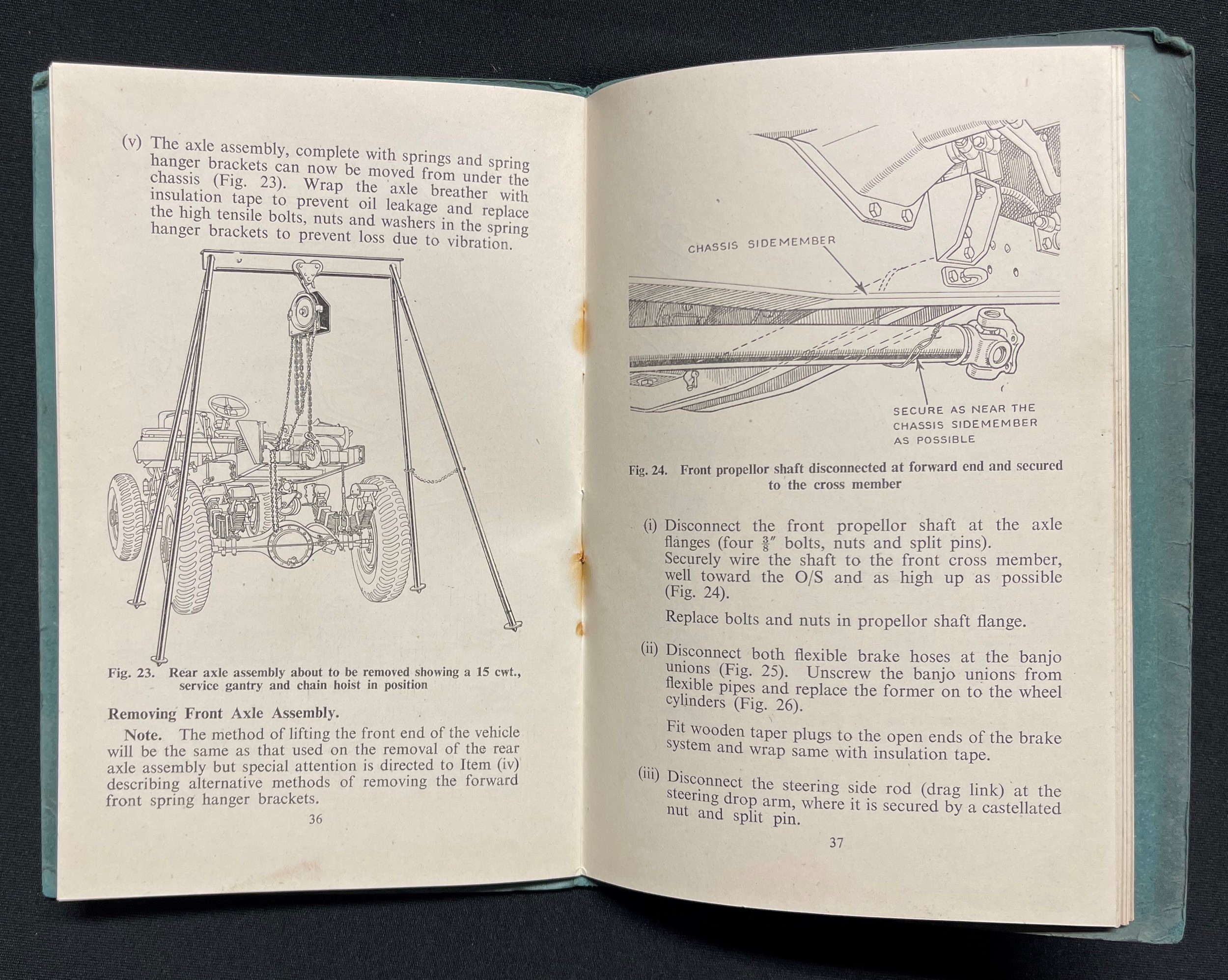 WW2 British Military Vehicle Drivers Handbooks for Bedford OY, dated 1941: Karrier Model K6 dated - Image 14 of 14