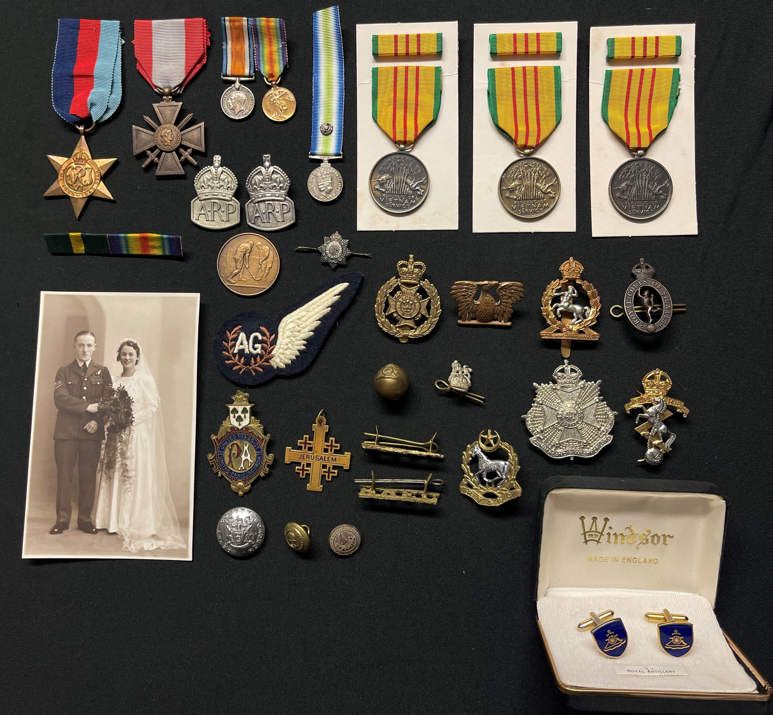 WW2 British 1939-45 Star: WW2 French Overseas Service Medal: Miniature WW1 British War & Victory