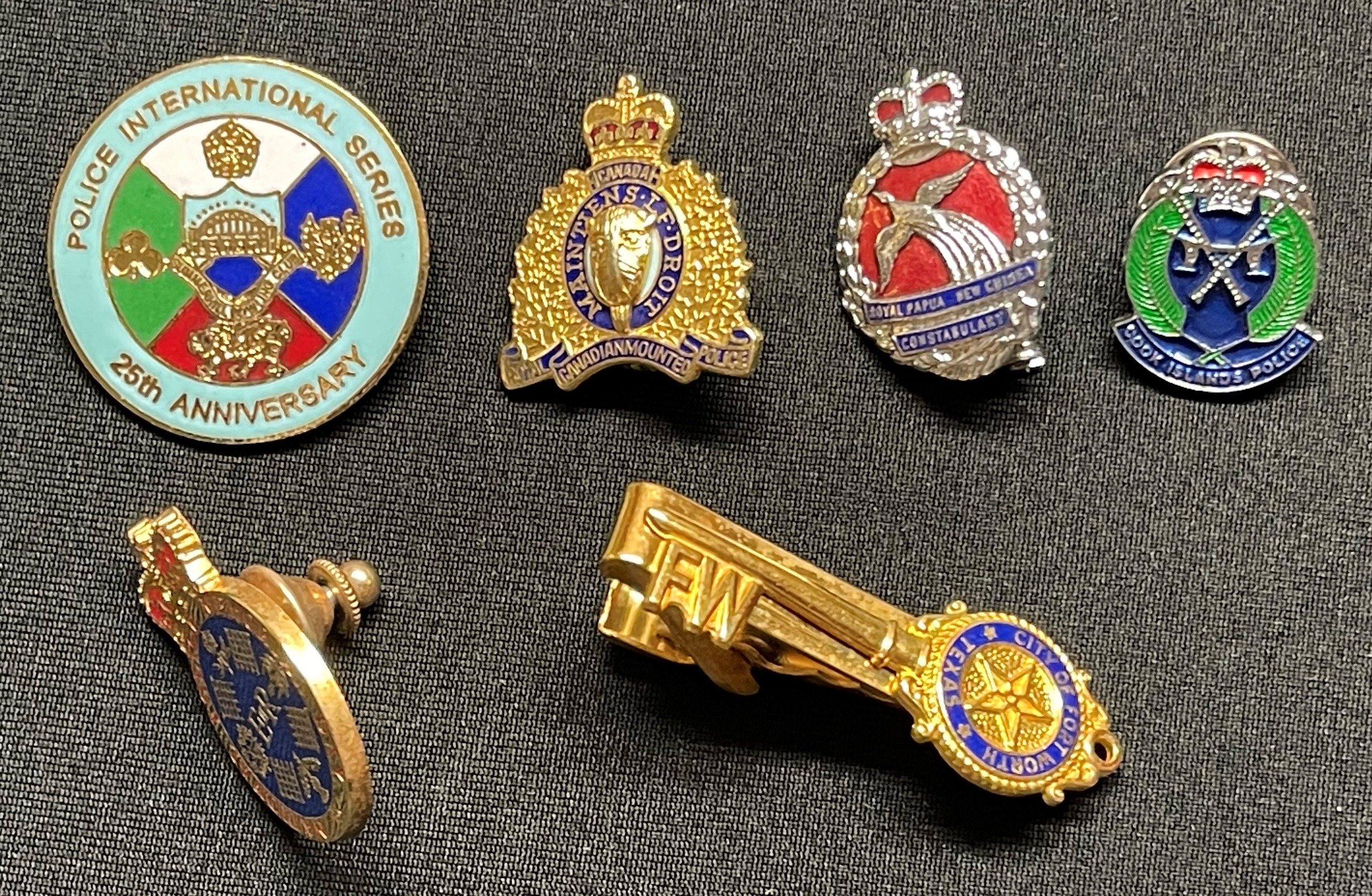 A collection of British Police insignia, buttons, numerals, enamel badges etc to include: a - Image 6 of 11