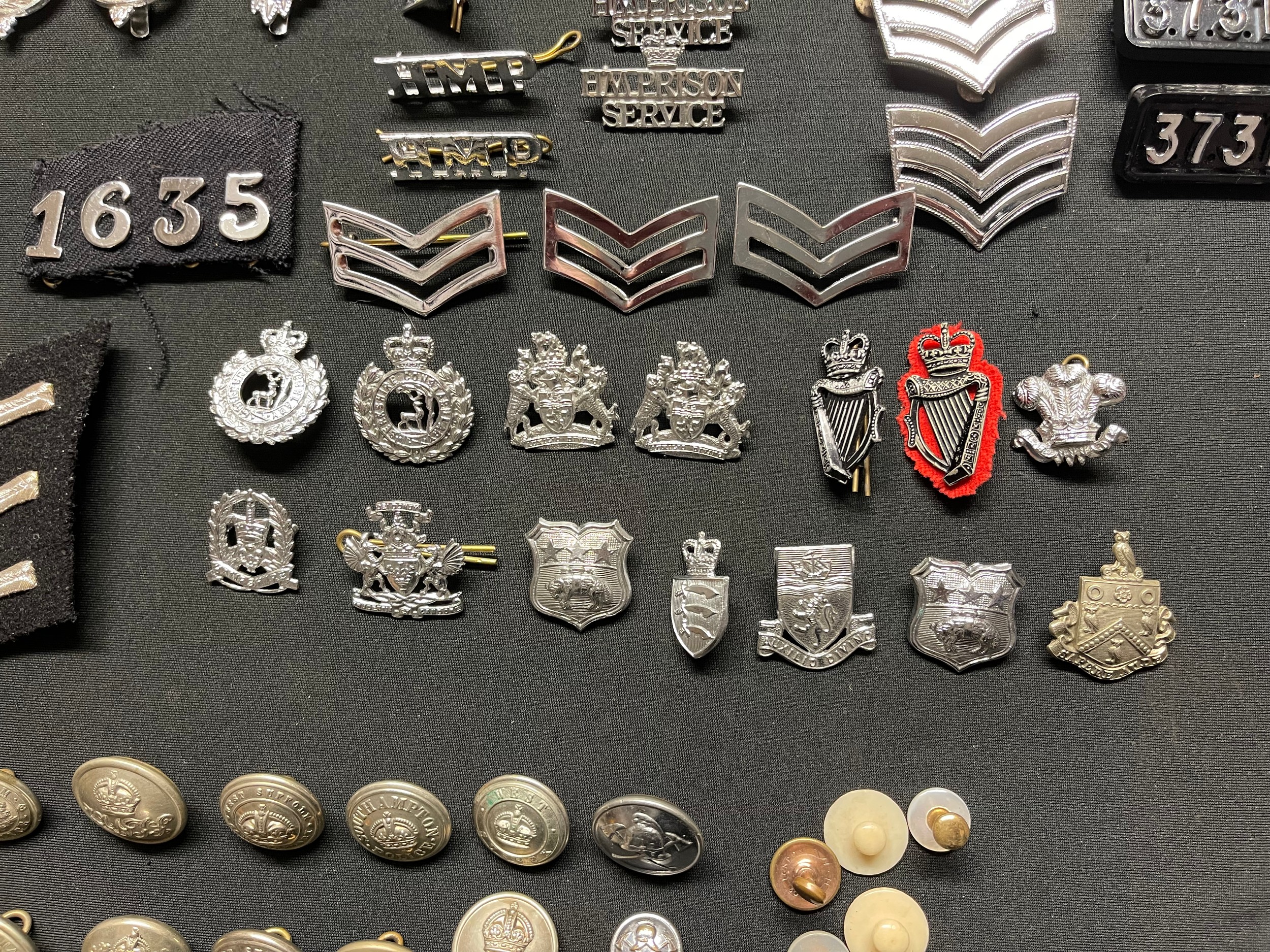 A collection of British Police insignia, buttons, numerals, enamel badges etc to include: a - Image 11 of 11