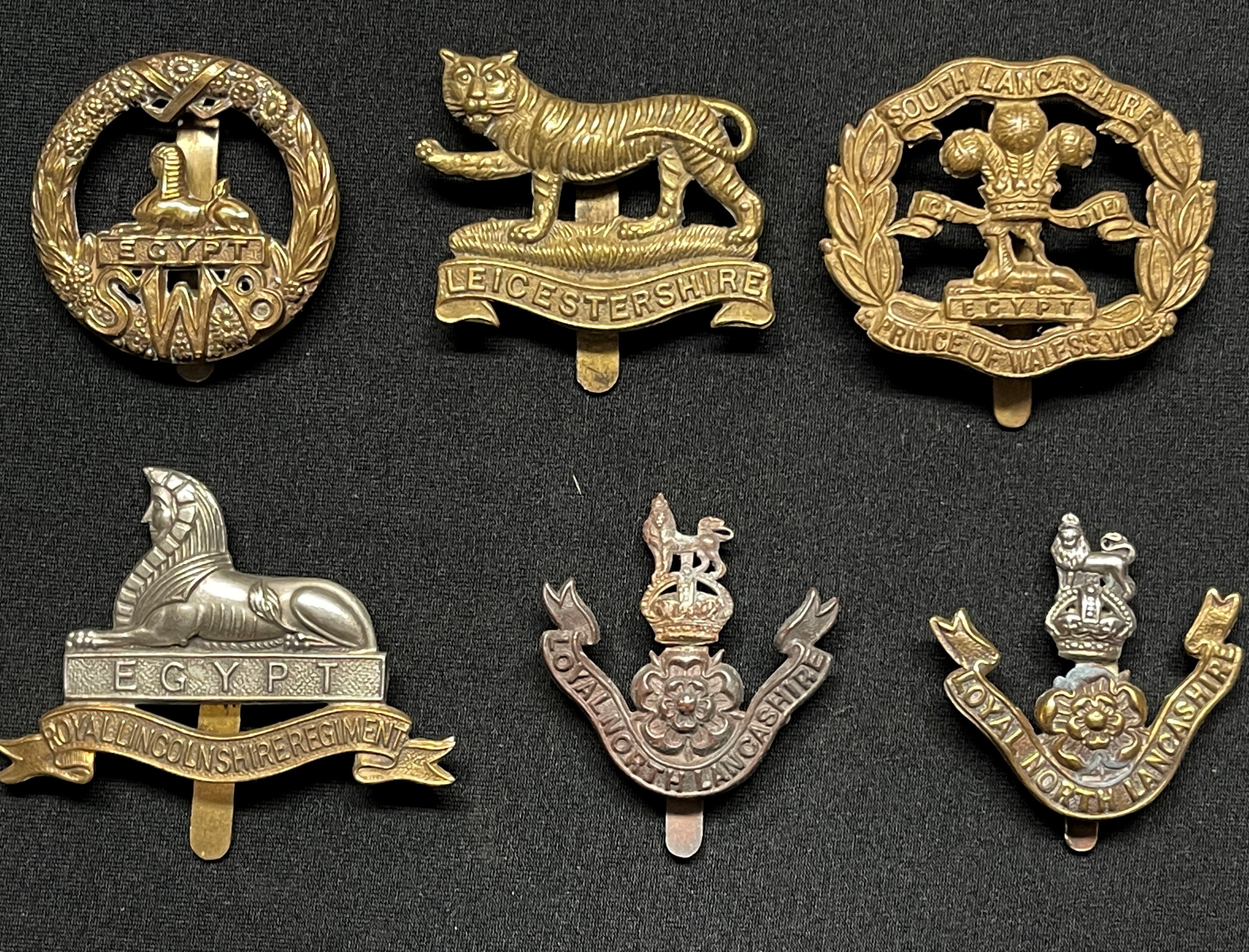 WW2 British Cap Badges along with some WW1 cap badge collection of 40 plus badges to include: - Image 3 of 13