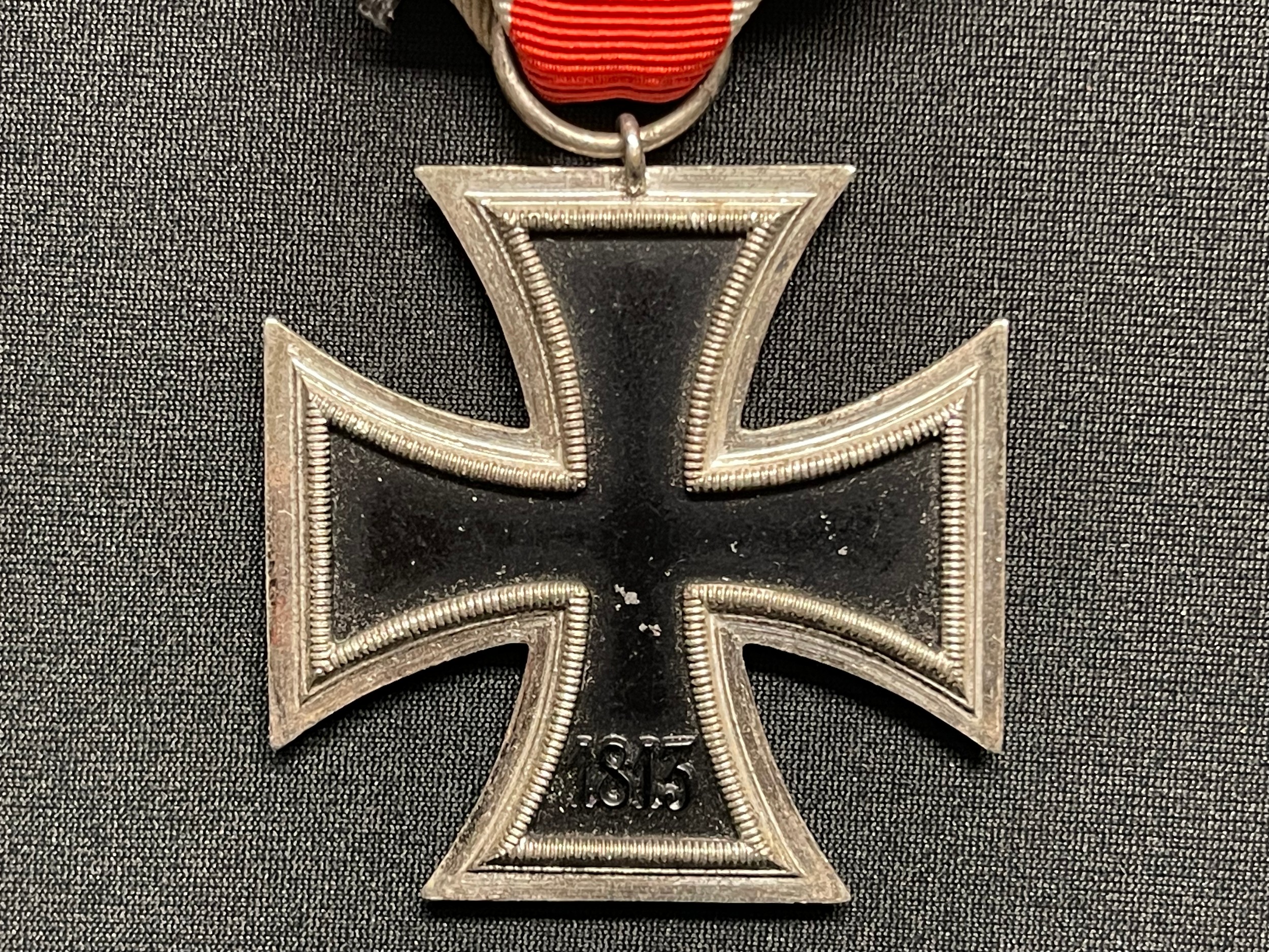 WW2 Third Reich Eisernes Kreuz 2. Klasse. Iron Cross 2nd class 1939. No maker mark. Complete with - Image 3 of 4