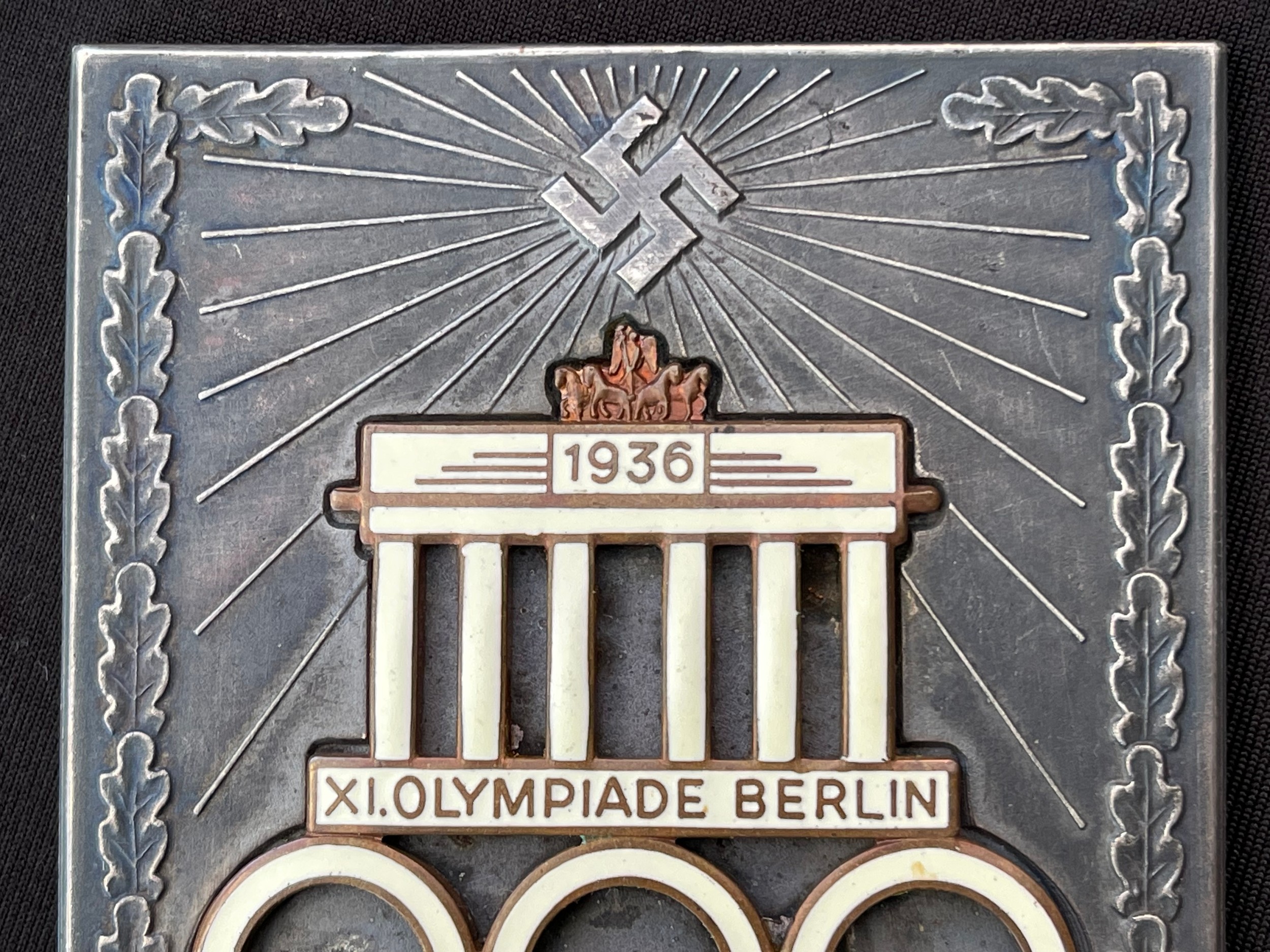 WW2 Third Reich 1936 XI Olympiade Berlin non portable award. Inscribed "Fur Verdienste um die XI - Image 5 of 5