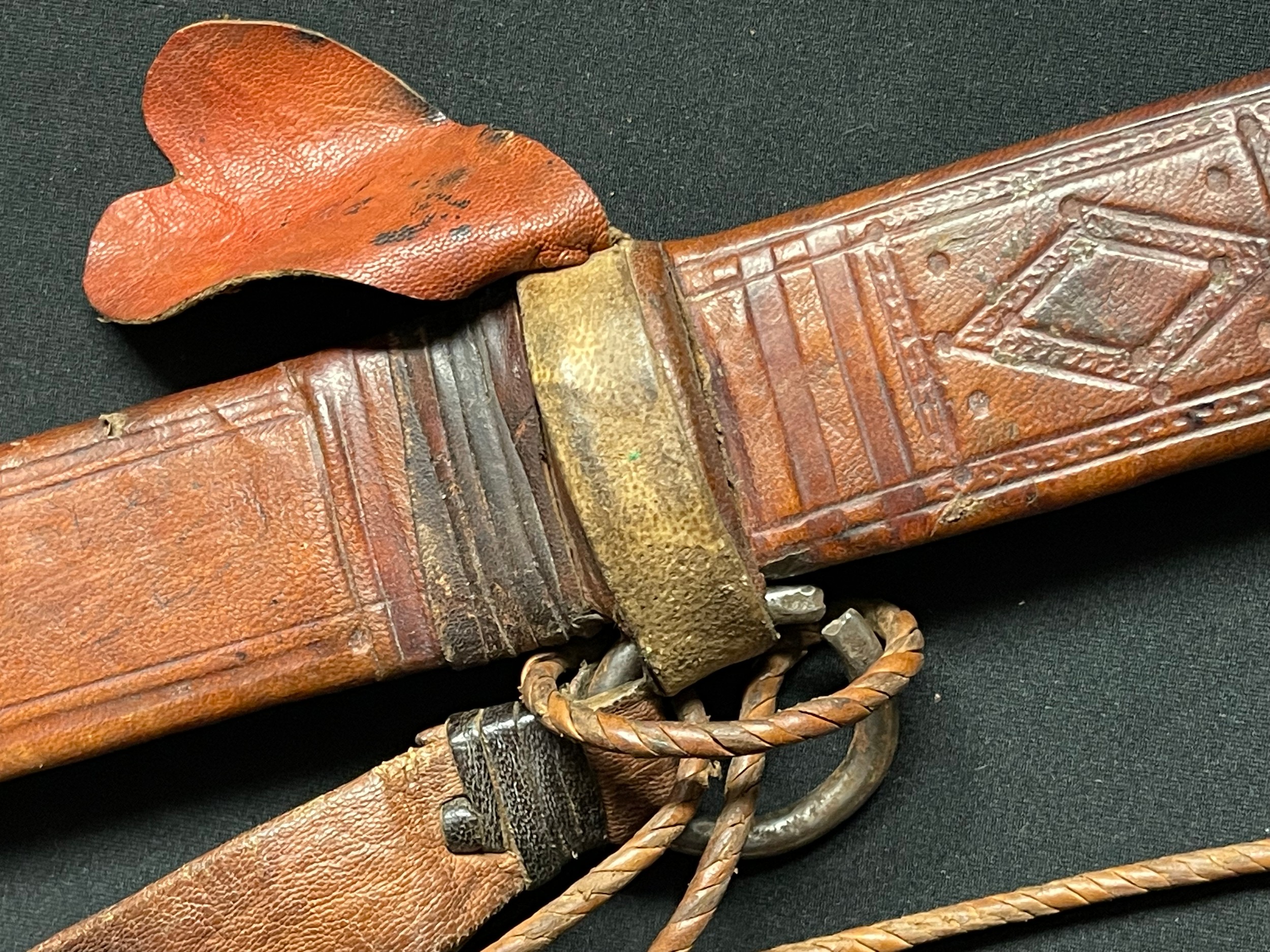 A Sudanese Kaskara sword with double edged blade 855mm in length. Brass crossguard. Leather bound - Image 10 of 12