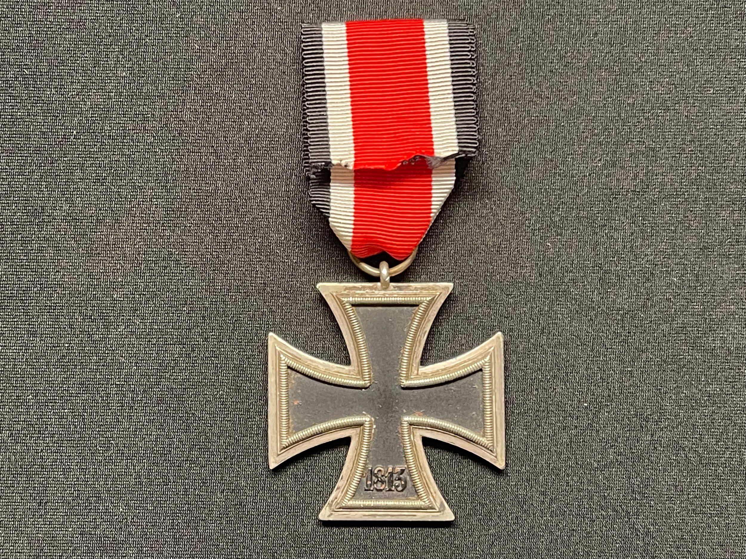 WW2 Third Reich Eisernes Kreuz 2. Klasse. Iron Cross 2nd class 1939. No maker mark. Complete with - Image 4 of 6