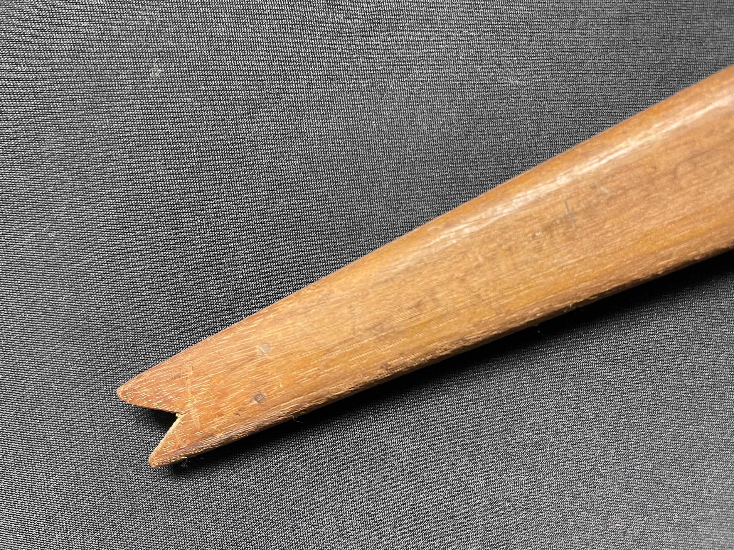 An Indonesian kris, 32cm wavy blade with pronounced pamor, hardwood hulu carved as a stylised lotus, - Image 16 of 19