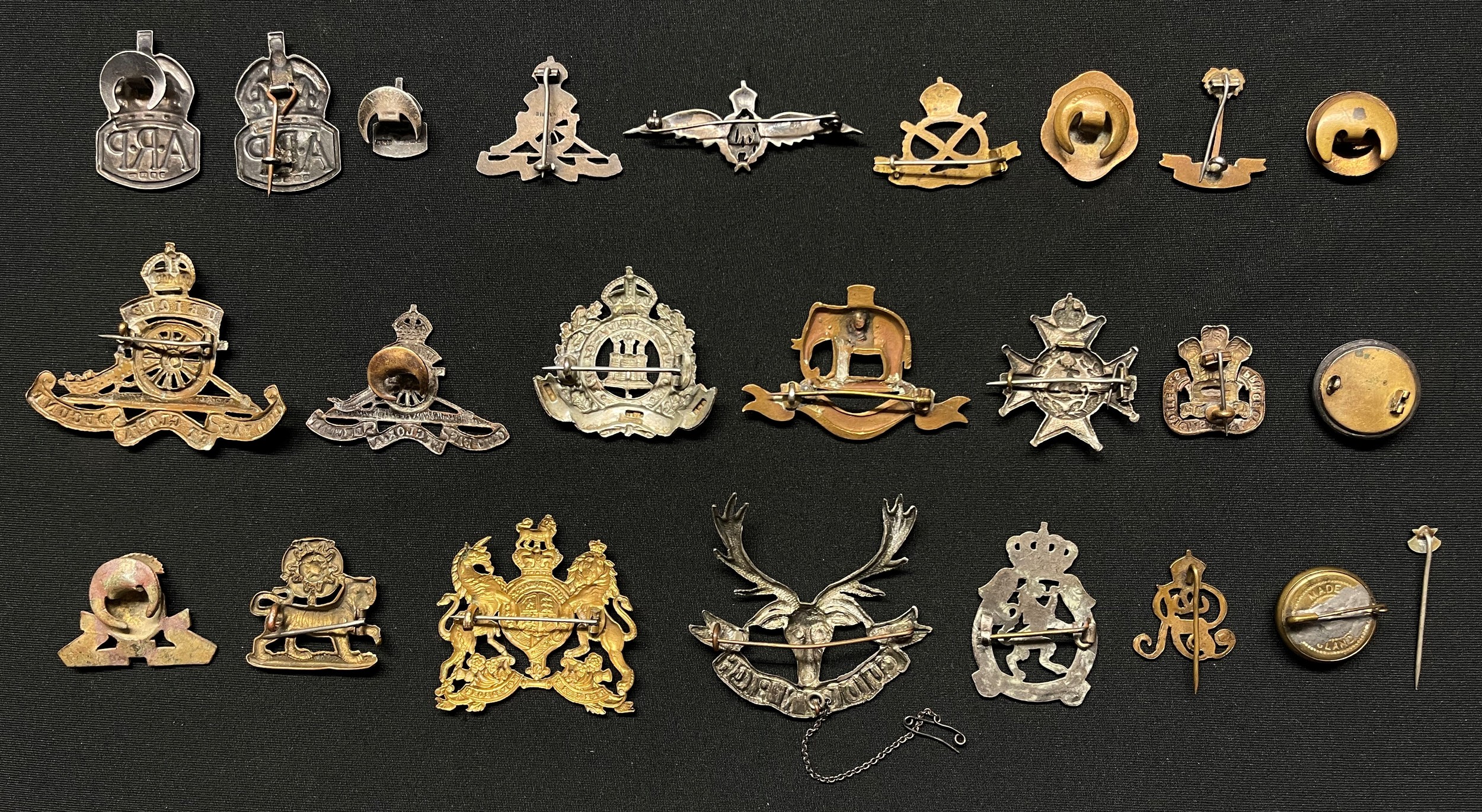 WW2 British Sweetheart Badges etc to include: 3 silver ARP badges, Silver RA enamel sweetheart, - Image 2 of 2