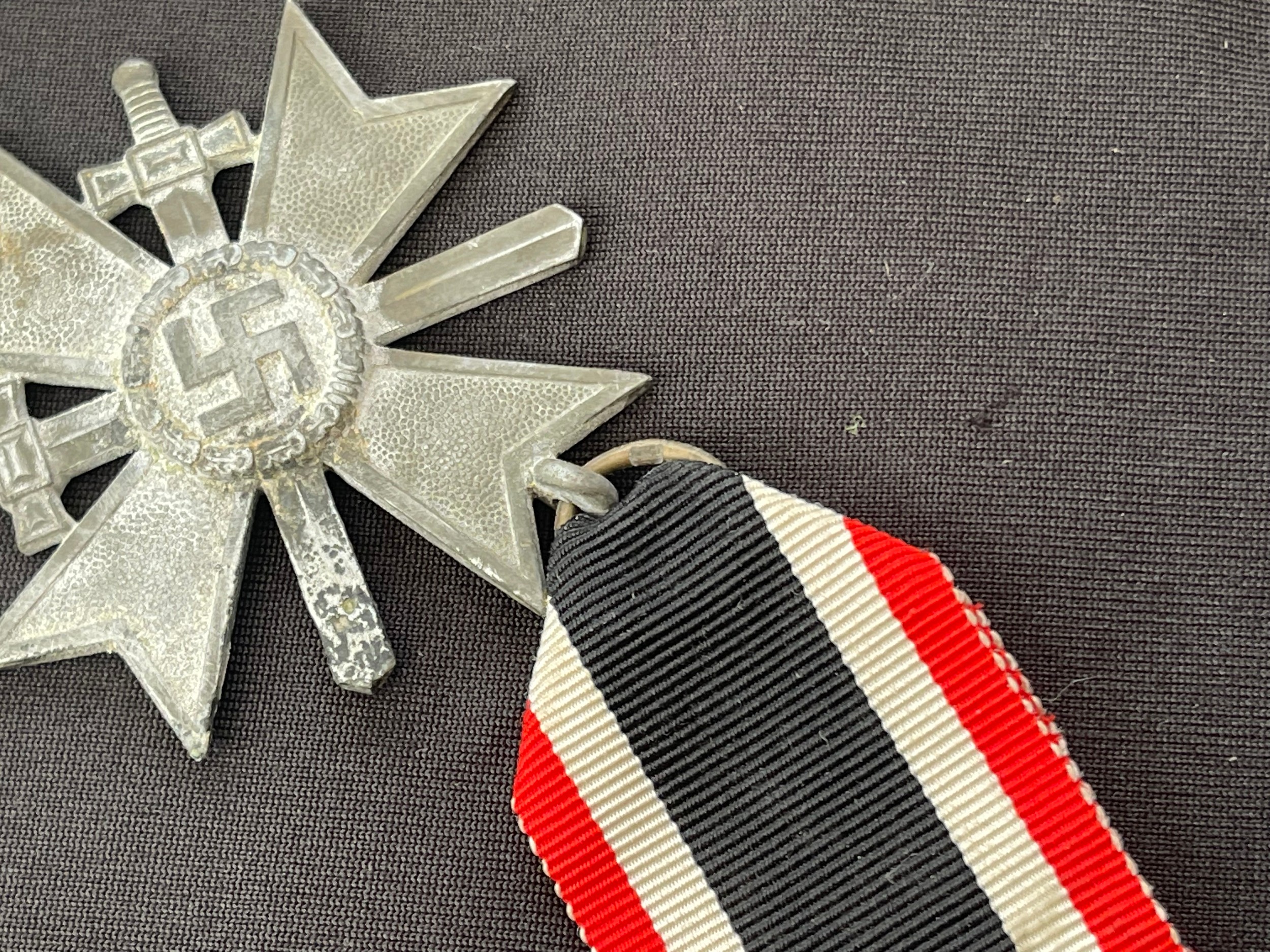 WW2 Third Reich Kriegsverdienstkreuz 2.Klasse mit Schwertern - War Merit Cross 2nd Class with - Image 2 of 4
